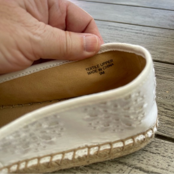 Talbots Izzy White Eyelet Espadrille Slip-On Shoes Womens Size 9 - Picture 6 of 9